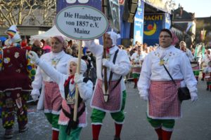 Die Fastnachtsgarde der Haubinger 2016 im Jugendmaskenzug in Mainz- Foto: gik