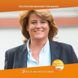 Verlor überraschend in Mainz-Gonsenheim: Die langjährige Ortsvorsteherin Sabine Flegel (CDU). - Plakat: CDU Mainz