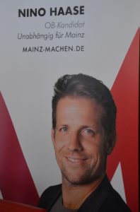 "Mainz Machen" ist der Slogan des parteilosen OB-Kandidaten Nino Haase. - Foto: gik