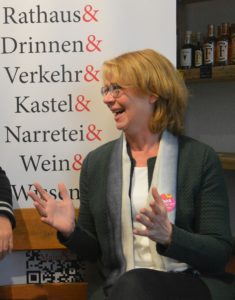 OB-Kandidatin Tabea Rößner im Gespräch auf der Mainz&-Interviewbank. - Foto: gik