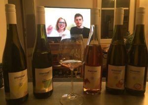 Online-Weinprobe in Coronazeiten, hier mit dem Mainzer Weingut Stenner. - Foto: gik 