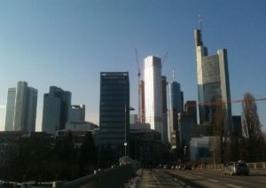 Was treibt die Corona-Infektionen in Frankfurt in die Höhe? - Foto: gik