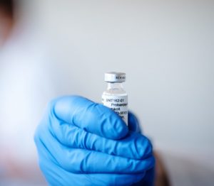 Die EU hat den Impfstoff des Mainzer Unternehmens Biontech gegen das Coronavirus nun offiziell zugelassen. - Foto: Biontech