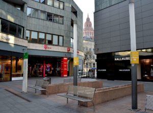 Mainz zieht die Corona-Notbremse, das öffentliche Leben muss wieder schließen. - Foto: gik