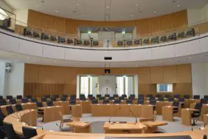 Der neue Plenarsaal im Mainzer Landtag. - Foto: gik