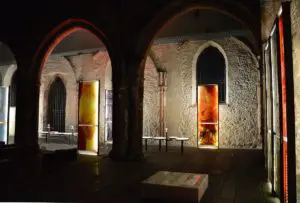 Die zerstörte Kirche St. Christoph ist heute ein Mahnmal zur Erinnerung an die Zerstörung von Mainz am 27. Februar 1945. - Foto: gik 