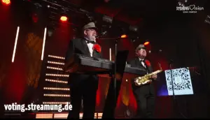 Knaller außer Konkurrenz: Rudi Hube und Peter Büttner mit dem "Gunsenum-Song". - Foto: gik