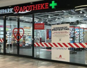 Geschlossene Apotheke am Apothekenprotesttag 2023. - Foto: ABDA