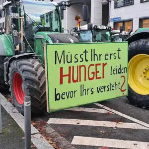 Protest-Traktor auf der Großdemo in Berlin am 18.12.2023. - Foto: LSV RHH