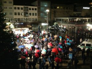 Schon 2015 gingen die Mainzer zu Tausenden gegen eine AfD-Kundgebung auf dem Gutenbergplatz auf die Straße. - Foto: gik