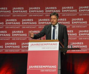 Bundeswirtschaftsministr Robert Habeck (Grüne) bei seiner Rede auf dem Jahresempfang der Wirtschaft in Mainz. - Foto: gik 