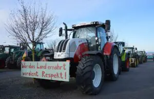 Respekt für die Arbeit der Landwirte - das war eine der Hauptforderungen bei den Bauernprotesten am Montag, hier in Mainz. - Foto: gik