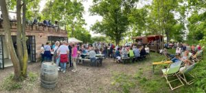 Der Bacchus Speicher mitten in den Weinbergen von Mainz-Kostheim. - Foto: gik