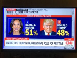 Kamala Harris: gerade hat sie Donald Trump in mehreren nationalen Umfragen überholt. - Screenshot: gik