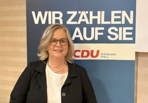 Ursula Groden-Kranich im November 2024 nach ihrer erneuten Kür zur Direktkandidatin der CDU Mainz für den Deutschen Bundestag. - Foto: gik