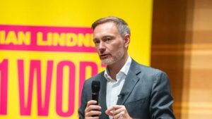 Löst zunehmend Kritik in den eigenen Reihen aus: FDP-Parteichef Christian Lindner. - Foto: FDP