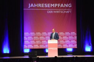 CDU-Kanzlerkandidat Friedrich merz hielt die Keynote des Abends - angefragt worden war er bereits ein Jahr zuvor,. - Foto: gik