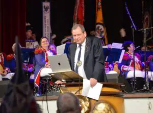 Muntere Laudatio mit tiefen Einblicken: Professor Thomas Münzel hielt die Lobesrede auf seinen Nachfolger beim Ranzengardistenpreis. - Foto: gik