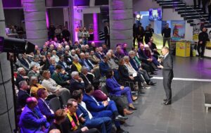 Auftritt des FDP-Chefs Christian Lindner vergangenen Donnerstag in der Pyramide in Mainz. - Foto: gik