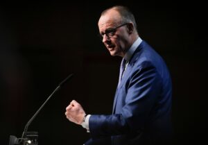 CDU-Kanzlerkandidat Friedrich merz bei einer Rede. - Foto: CDU, Tobias Koch