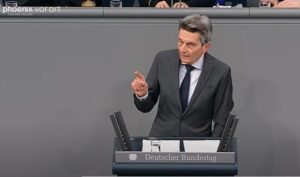 SPD-Fraktionschef Rolf Mützenich bei seiner Rede im deutschen Bundestag. - Screenshot: gik 