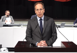 CDU-Fraktionschef Ludwig Holle am Mittwoch im Stadtrat bei seiner Bewerbungsrede als Dezernent für Bauen und Historisches Erbe. - Screenshot via Livestream: gik