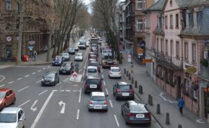Auf der Rheinachse soll bereits ab Dienstag wieder Tempo 30 gelten. - Foto: gik