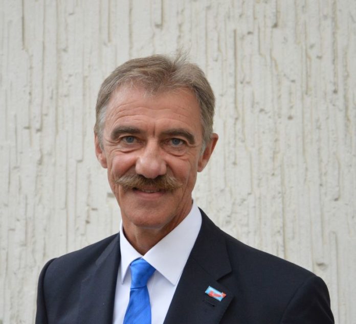 AfD-Chef Junge auf offener Straße angegriffen – Blaues Auge