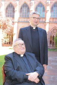 Der beliebte Mainzer Bischof Kardinal Karl Lehmann (vorne) und sein Nachfolger Peter Kohlgraf. - Foto: Bistum Mainz