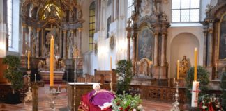 Abschied von Kardinal Lehmann hat begonnen – Aufbahrung in Augustinerkirche – Beisetzung am 21. März