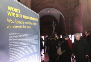 Ausstellung "Worte wie Gift und Drogen" im Jahr 2017. - Foto: gik