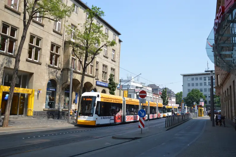 Bahnhofstraße mit Münsterplatz