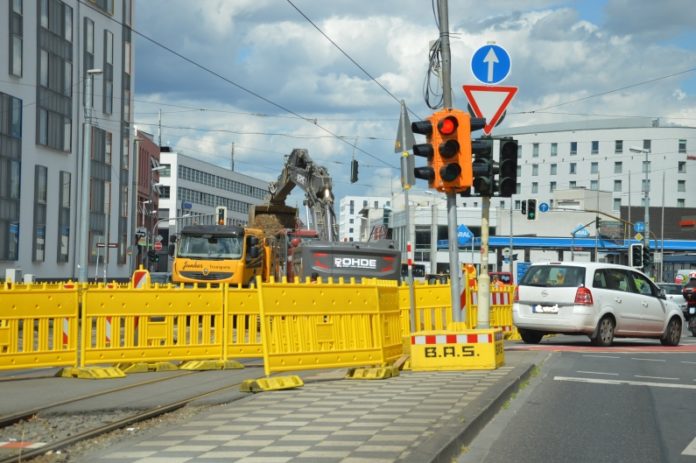 Sommerbaustellen in Mainz: Theodor-Heuss-Brücke einspurig, Rheingauwall und Schillerstraße dicht, Binger Straße einspurig