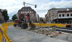 Seit mehr als 1,5 Jahren wird der Münsterplatz in Mainz nun schon umgebaut. - Foto: gik