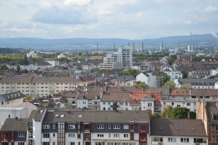 Preise für Mieten und Eigentum steigen langsam weiter – Immobilienverband: erheblich mehr Bauland nötig