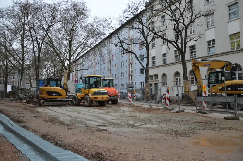 Die unendliche Baustelle auf dem Lessingplatz - Foto: gik