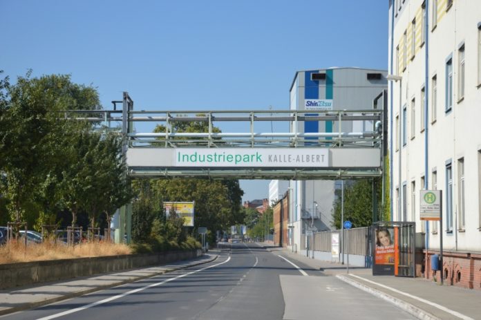 Industriepark Kalle-Albert lädt zur #inDUstriale – Moderner Chemiepark öffnet Tore