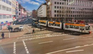 Eine Straßenbahnspange von der Binger Straße zum Münsterplatz ist eine Voraussetzung für eine Citybahn über die Große Bleiche, wie in dieser Animation. - Foto: Citybahn GmbH