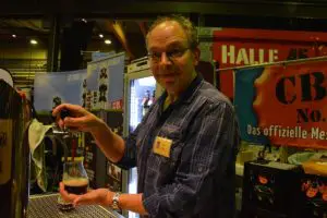 Keith Moore auf der Mainzer Craft Beer Messe 2016 - da hatte er den Hobbybrauer-Wettbewerb mit einem Pale Ale gewonnen. - Foto: gik