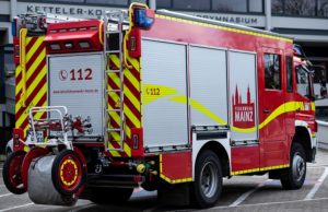 Löschfahrzeug der Feuerwehr Mainz. - Foto: gik