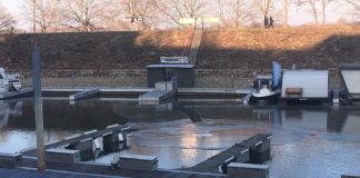Eisschollen im Winterhafen – Polizei warnt vor Betreten von Eisflächen