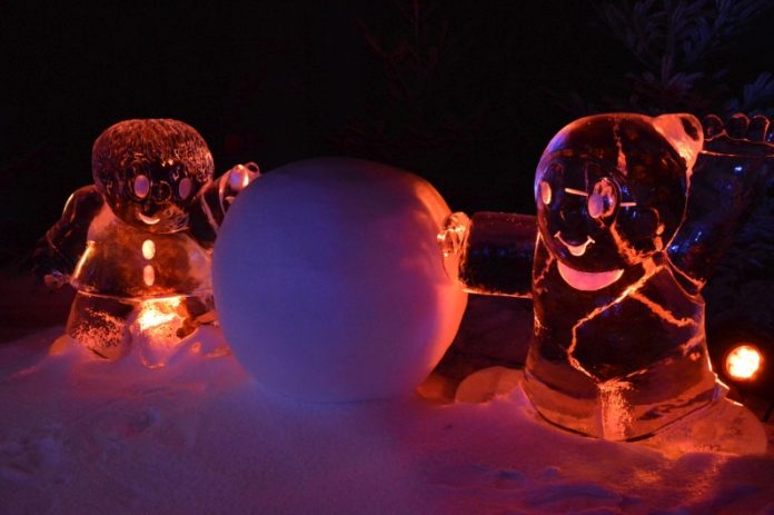 Eiswelt Mainz mit mehr als 100.000 Besuchern – Kunstwerke schmelzen im Weisenauer Steinbruch