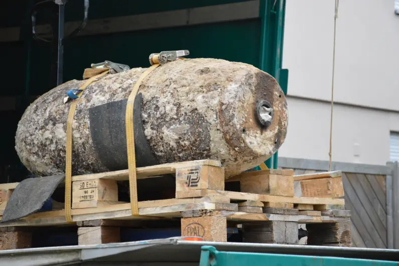 Entschärfte 500-Kilo-Bombe in Mainz-Weisenau im November 2014 - Foto: gik