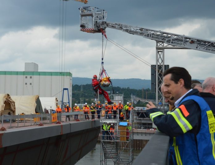 Schiersteiner Brücke: Rettung kommt von Wiesbaden