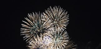 Johannisnacht geht mit großem Feuerwerk zu Ende – 500.000 Besucher an vier Tagen