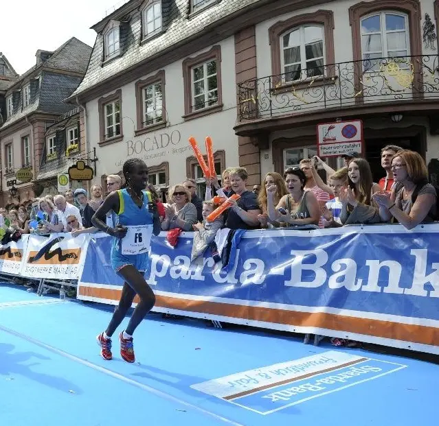 Gutenberg Marathon Siegerin 2015 Tizita Terecha Dida Gutenberg Marathon - Foto Stadt Mainz