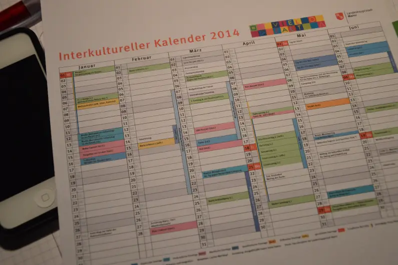 Interkultureller Kalender 2014 - Foto Kirschstein