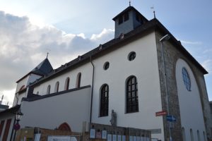 Die heutige Johanniskirche ist der "Aolte Dom zu Mainz", links angrenzend entsteht der neue Wohnkomplex am Bischofsplatz. - Foto: gik