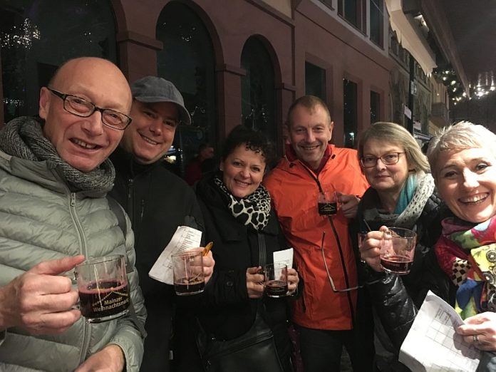 Der große Mainz&-Glühweintest 2018: Mainzer Winzergarde testete die große Vielfalt der Mainzer Glühweine – Tolle 2018er Weine und deutlich reduzierter Zucker
