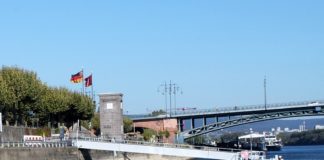 Landungsbrücke am Winterhafen wird am 7. Februar abmontiert – Zehn-Tonnen-Koloss geht in Wartung